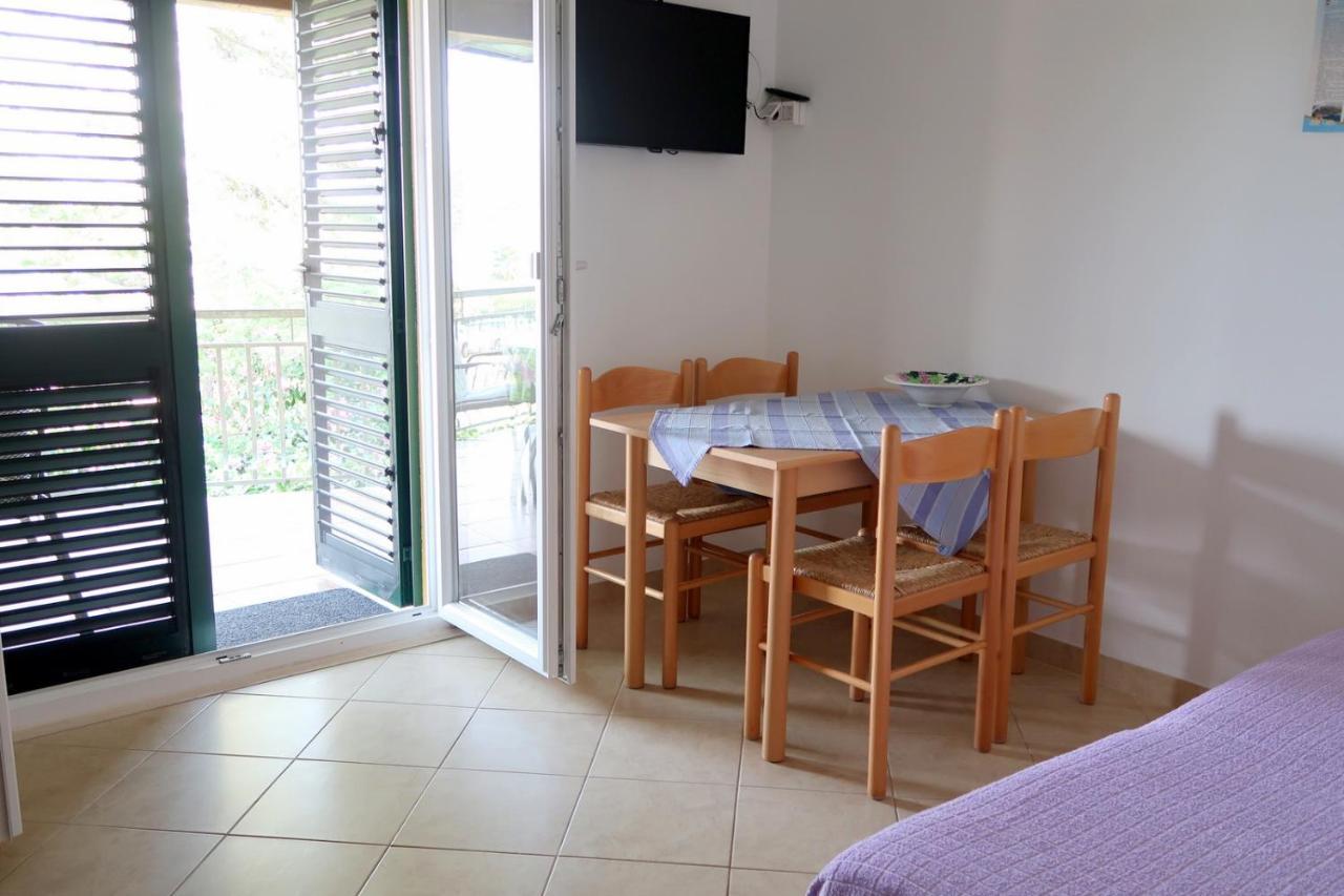 Apartments By The Sea Loviste, Peljesac - 10197 外观 照片